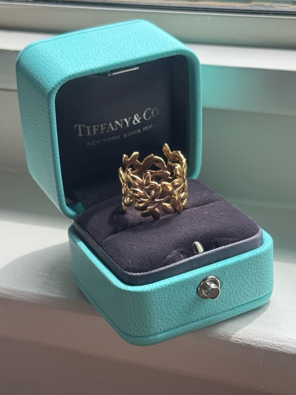 Tiffany & Co. Paloma Picasso Olive Leaf Band Ring 18k Yellow Gold Size 5